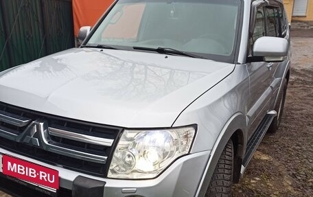 Mitsubishi Pajero IV, 2008 год, 1 300 000 рублей, 1 фотография