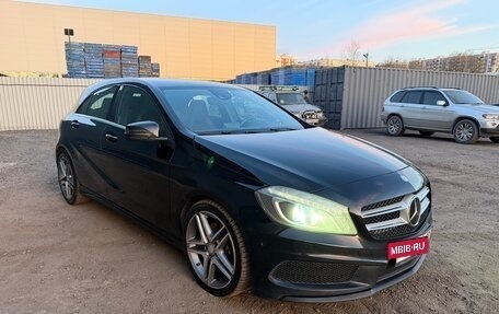 Mercedes-Benz A-Класс, 2015 год, 1 850 000 рублей, 5 фотография