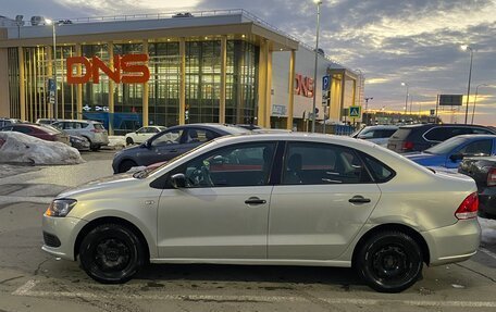 Volkswagen Polo VI (EU Market), 2011 год, 600 000 рублей, 2 фотография