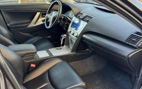 Toyota Camry, 2009 год, 1 150 000 рублей, 10 фотография