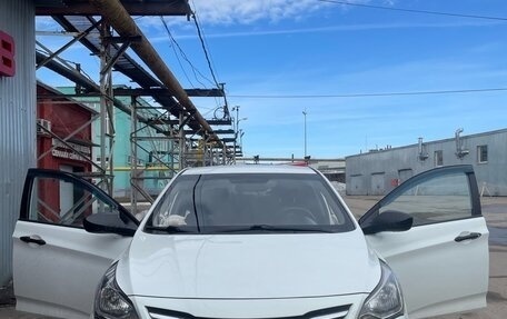 Hyundai Solaris II рестайлинг, 2014 год, 1 150 000 рублей, 1 фотография