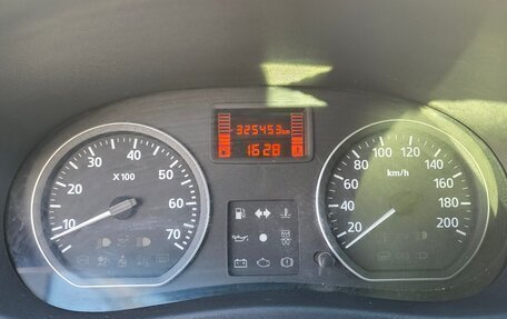 Renault Logan I, 2012 год, 369 000 рублей, 7 фотография