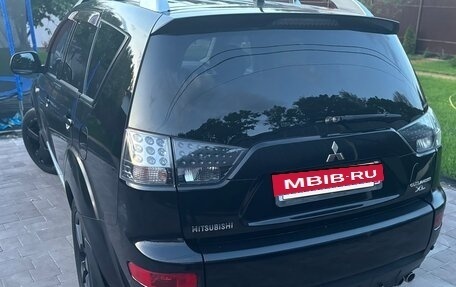 Mitsubishi Outlander III рестайлинг 3, 2008 год, 1 200 000 рублей, 5 фотография