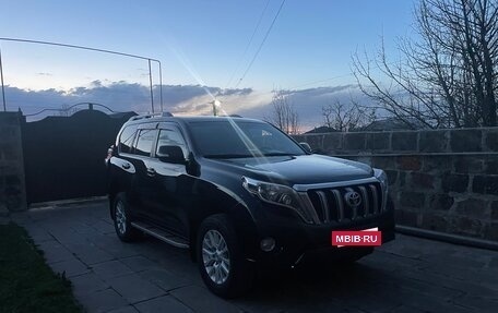 Toyota Land Cruiser Prado 150 рестайлинг 2, 2014 год, 3 550 000 рублей, 2 фотография