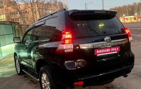 Toyota Land Cruiser Prado 150 рестайлинг 2, 2014 год, 3 550 000 рублей, 5 фотография
