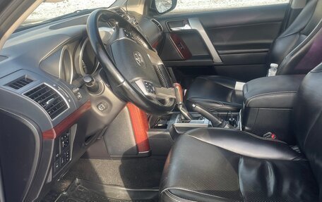 Toyota Land Cruiser Prado 150 рестайлинг 2, 2014 год, 3 550 000 рублей, 6 фотография