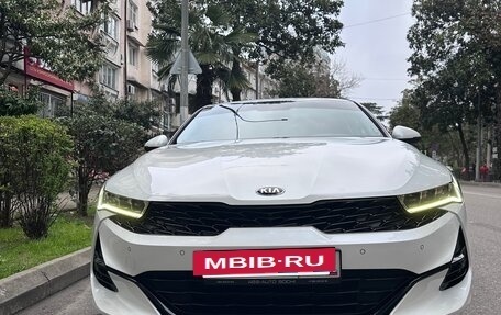 KIA K5, 2021 год, 2 100 000 рублей, 22 фотография