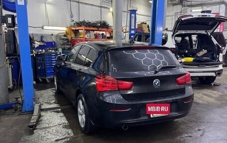 BMW 1 серия, 2018 год, 1 700 000 рублей, 4 фотография