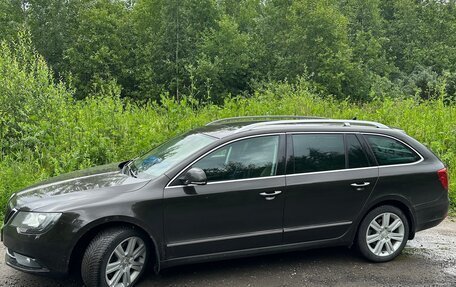 Skoda Superb III рестайлинг, 2013 год, 1 350 000 рублей, 31 фотография