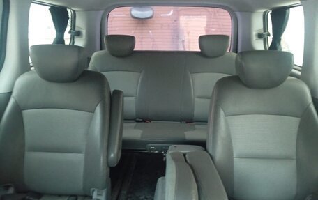 Hyundai Grand Starex Grand Starex I рестайлинг 2, 2011 год, 1 400 000 рублей, 5 фотография