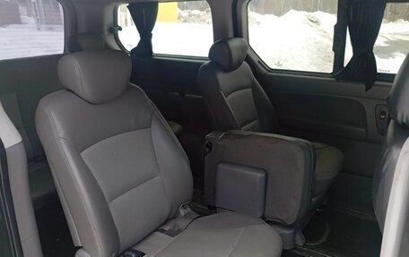 Hyundai Grand Starex Grand Starex I рестайлинг 2, 2011 год, 1 400 000 рублей, 10 фотография