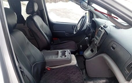 Hyundai Grand Starex Grand Starex I рестайлинг 2, 2011 год, 1 400 000 рублей, 8 фотография