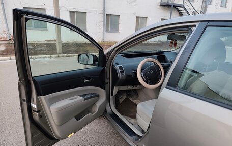 Toyota Prius, 2007 год, 600 000 рублей, 13 фотография