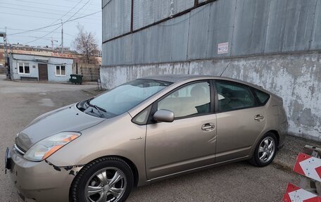 Toyota Prius, 2007 год, 600 000 рублей, 15 фотография