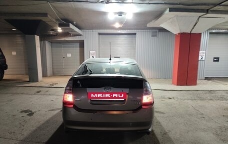 Toyota Prius, 2007 год, 600 000 рублей, 8 фотография