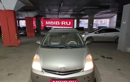 Toyota Prius, 2007 год, 600 000 рублей, 4 фотография