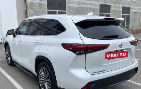 Toyota Highlander, 2021 год, 6 650 000 рублей, 5 фотография