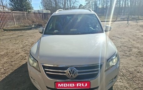 Volkswagen Tiguan I, 2010 год, 850 000 рублей, 2 фотография