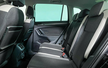 Volkswagen Tiguan II, 2019 год, 2 697 000 рублей, 10 фотография