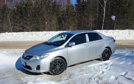 Toyota Corolla, 2013 год, 1 000 000 рублей, 4 фотография