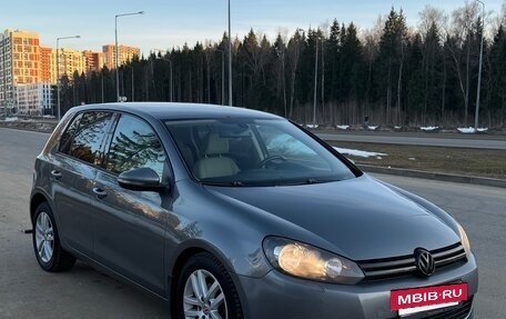 Volkswagen Golf VI, 2009 год, 590 000 рублей, 2 фотография