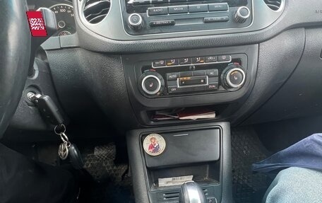 Volkswagen Tiguan I, 2010 год, 1 100 000 рублей, 10 фотография