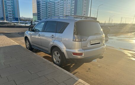 Mitsubishi Outlander III рестайлинг 3, 2010 год, 1 590 000 рублей, 10 фотография