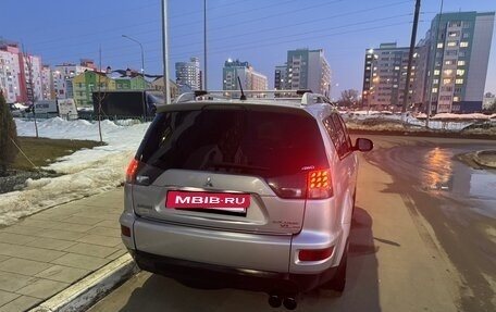 Mitsubishi Outlander III рестайлинг 3, 2010 год, 1 590 000 рублей, 35 фотография
