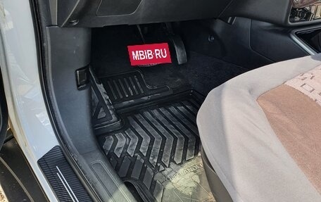 Mitsubishi Outlander III рестайлинг 3, 2019 год, 2 350 000 рублей, 9 фотография