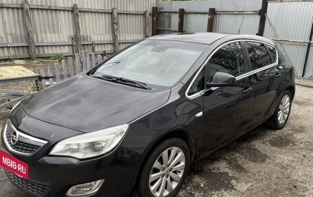 Opel Astra J, 2010 год, 430 000 рублей, 3 фотография