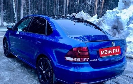 Volkswagen Polo VI (EU Market), 2018 год, 1 099 000 рублей, 2 фотография