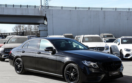 Mercedes-Benz E-Класс, 2018 год, 2 070 000 рублей, 3 фотография