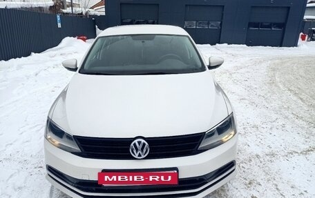Volkswagen Jetta VI, 2015 год, 850 000 рублей, 2 фотография