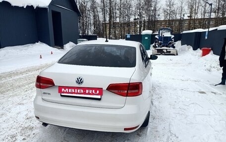 Volkswagen Jetta VI, 2015 год, 850 000 рублей, 4 фотография