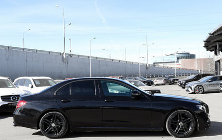 Mercedes-Benz E-Класс, 2018 год, 2 070 000 рублей, 4 фотография