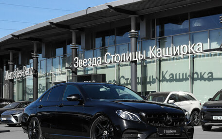 Mercedes-Benz E-Класс, 2018 год, 2 070 000 рублей, 21 фотография