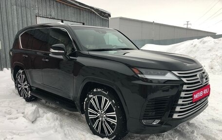 Lexus LX, 2023 год, 16 800 000 рублей, 2 фотография