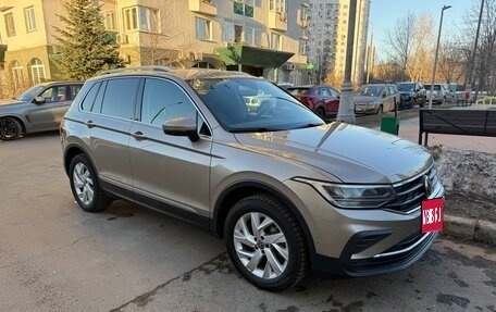 Volkswagen Tiguan II, 2021 год, 3 300 000 рублей, 1 фотография