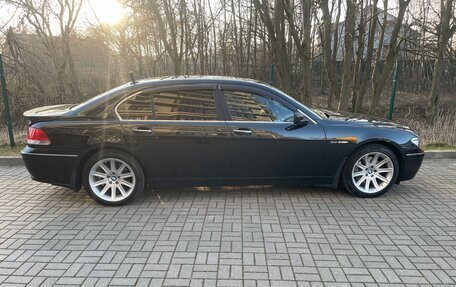 BMW 7 серия, 2004 год, 1 800 000 рублей, 3 фотография