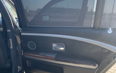 BMW 7 серия, 2004 год, 1 800 000 рублей, 22 фотография