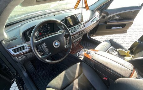 BMW 7 серия, 2004 год, 1 800 000 рублей, 27 фотография