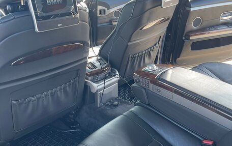 BMW 7 серия, 2004 год, 1 800 000 рублей, 24 фотография