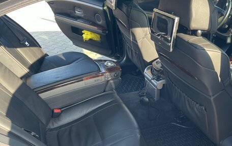 BMW 7 серия, 2004 год, 1 800 000 рублей, 23 фотография