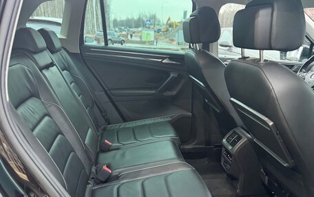 Volkswagen Tiguan II, 2018 год, 2 200 000 рублей, 13 фотография