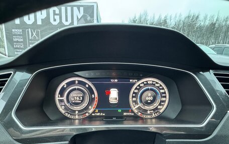 Volkswagen Tiguan II, 2018 год, 2 200 000 рублей, 19 фотография