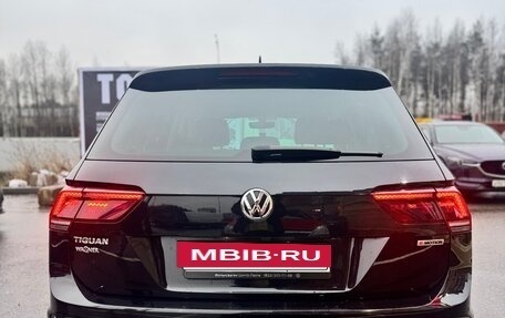 Volkswagen Tiguan II, 2018 год, 2 200 000 рублей, 9 фотография