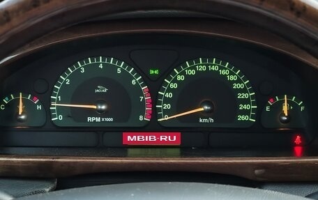 Jaguar S-Type I рестайлинг, 2002 год, 1 200 000 рублей, 26 фотография