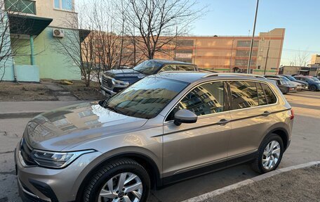 Volkswagen Tiguan II, 2021 год, 3 300 000 рублей, 3 фотография