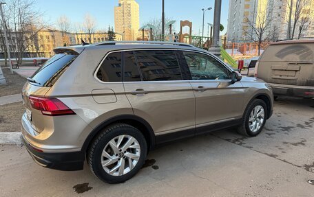 Volkswagen Tiguan II, 2021 год, 3 300 000 рублей, 6 фотография