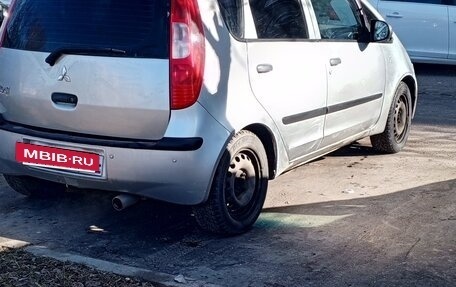 Mitsubishi Colt VI рестайлинг, 2005 год, 500 000 рублей, 5 фотография